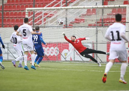 الشباب يعود سريعا لصدارة المحترفين وفوز ثمين لهلال العاصمة