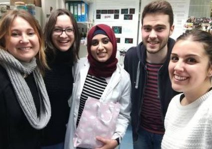 فلسطينية تحصل على براءة اختراع لعلاج سرطان البنكرياس في إسبانيا