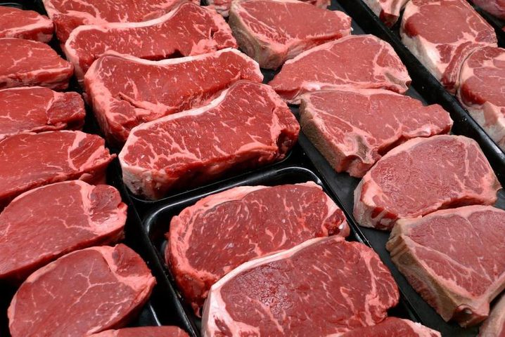 فتح باب تقديم طلبات استيراد لحوم العجل المجمدة