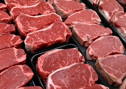 فتح باب تقديم طلبات استيراد لحوم العجل المجمدة