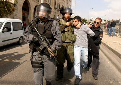 الاحتلال يعتقل ثلاثة مواطنين من الشيخ جراح والبلدة القديمة