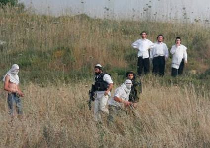 مستوطنون يعتدون على رعاة أغنام شرق بيت لحم