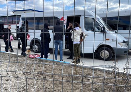 غرفة طوارئ الحركة الإسلامية- أوكرانيا: وصول حافلات طلابنا لمولدوفا