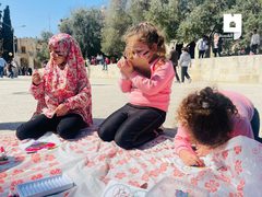 إحياءً وابتهاجًا بذكرى الإسراء والمعراج فعاليات للأطفال في ساحات المسجد الأقصى