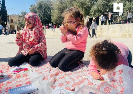 إحياءً وابتهاجًا بذكرى الإسراء والمعراج فعاليات للأطفال في ساحات المسجد الأقصى