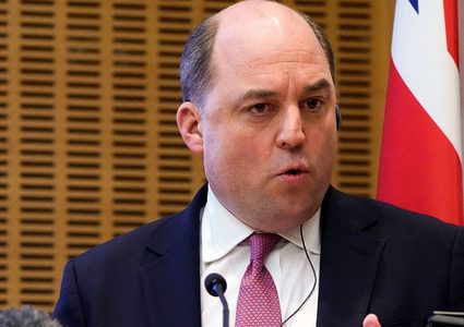 وزير الدفاع البريطاني: نحافظ على استعدادنا النووي على أعلى مستوى