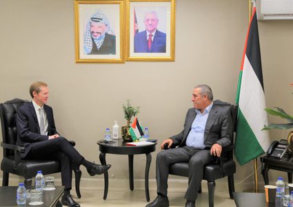 الشيخ يبحث مع القنصل الأيرلندي العام آخر المستجدات السياسية