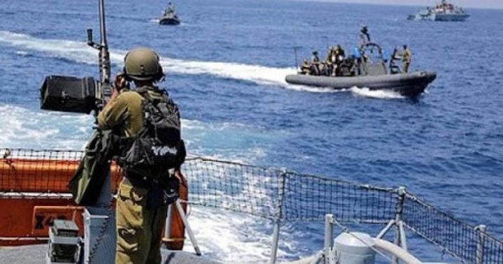 بحرية الاحتلال تطلق النار صوب مراكب الصيادين في بحر غزة