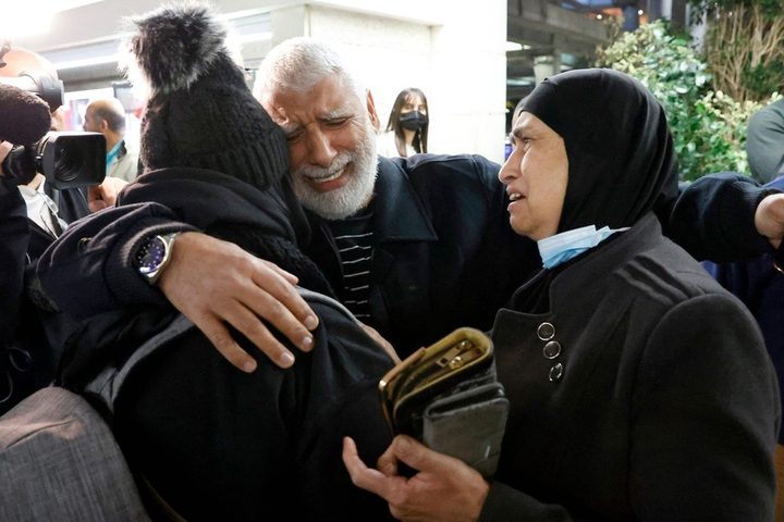 عودة عشرات الطلبة من أوكرانيا