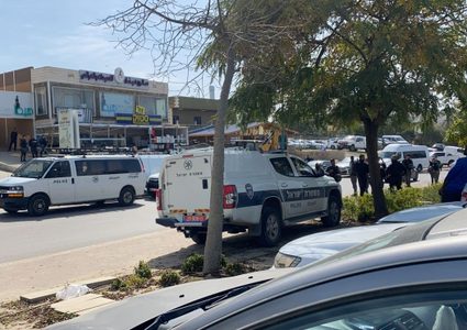 هدم معرش في رهط