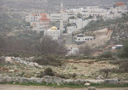 الاحتلال يجرف مدخل المسعودية في برقة