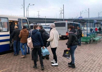 الخارجية: تم إجلاء 1020 فلسطيني من أوكرانيا ولم يتعرض أحد لأي مكروه