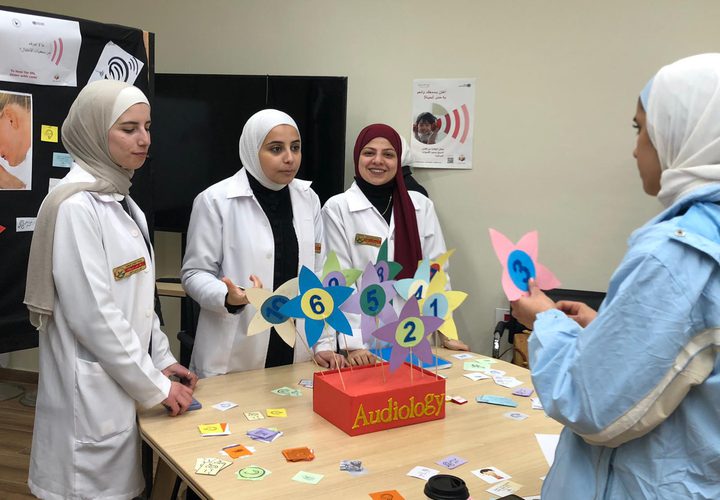 في يوم السمع العالمي.. طلبة قسم السمع والنطق ينظمون فعالية وفحص مجاني