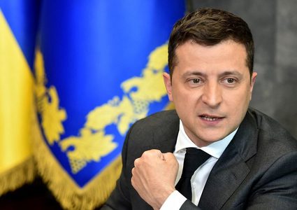 صحيفة بريطانية: زيلينسكي نجا من 3 محاولات اغتيال