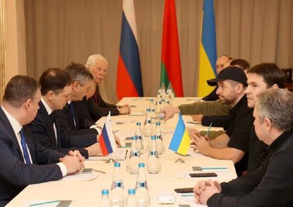 كييف: اتفقنا مع موسكو على أن تكون المفاوضات مغلقة