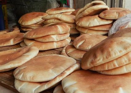 الاقتصاد: لا يوجد لدى فلسطين نقص في مخزون الطحين