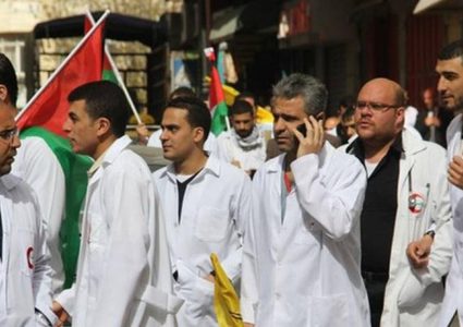 التوصل لاتفاق بين الحكومة ونقابة الأطباء ينهي الاجراءات التصعيدية