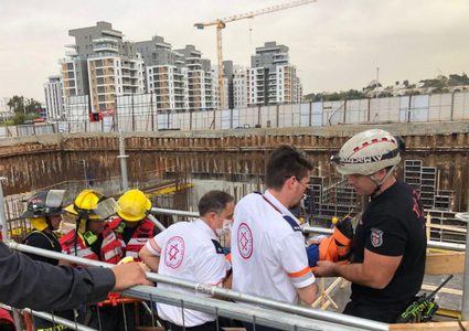 حوادث العمل: إصابات إثر انهيار سقالات وسقوط من علو