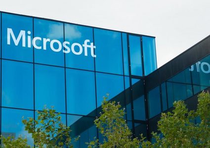 مايكروسوفت تعلق خدماتها في روسيا