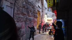 الاحتلال يعدم شابًا بزعم طعنه شرطيين إسرائيليين في القدس