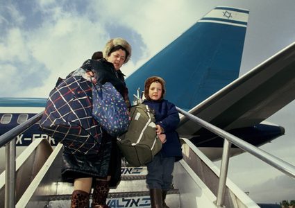 بينيت يعتبر أن استيعاب يهود أوكرانيا "بإسرائيل" مهمة تاريخية