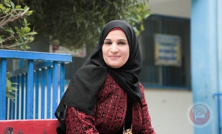 اسماء معمر اول امرأة تفوز بالميدالية الذهبية للمرأة المبدعة