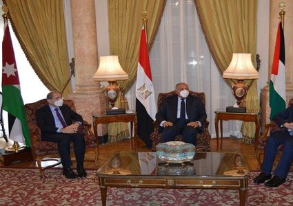 المالكي وشكري والصفدي يبحثون مستجدات القضية الفلسطينية