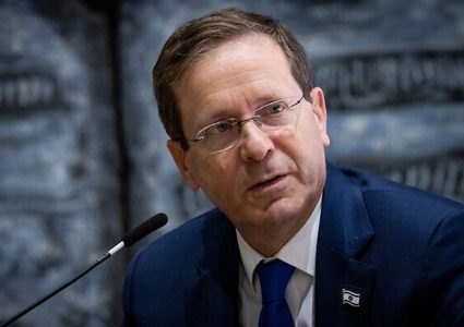 الرئيس الإسرائيلي هرتسوغ يصل إلى تركيا اليوم لإعادة العلاقات