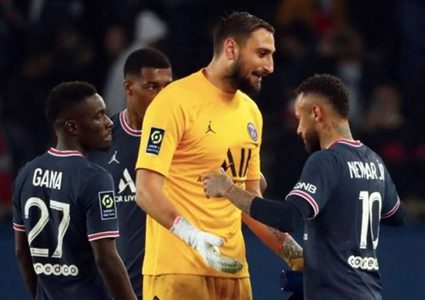 شجار وتبادل اتهامات بين نيمار ودوناروما بعد الخسارة المريرة أمام ريال مدريد