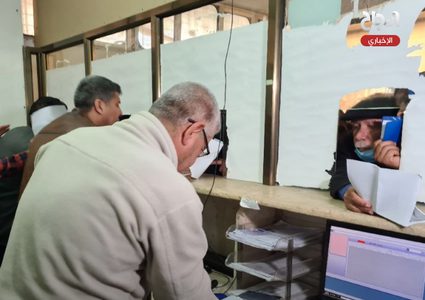 تسليم دفعة جديدة من هويات لم الشمل لاهالي قطاع غزة