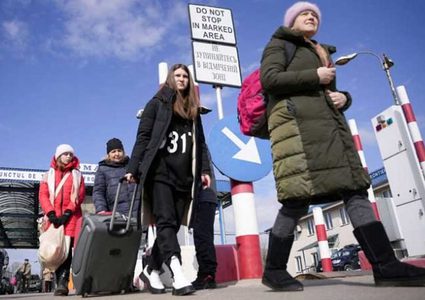 وصول الطلبة وأبناء الجالية الفلسطينيين من سومي الأوكرانية إلى وارسو البولندية