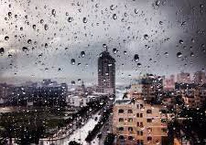 الطقس: أمطار متفرقة وأجواء شديدة البرودة