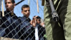 نادي الأسير يحمل الاحتلال المسؤولية عن حياة الأسير إياد عمر من مخيم جنين