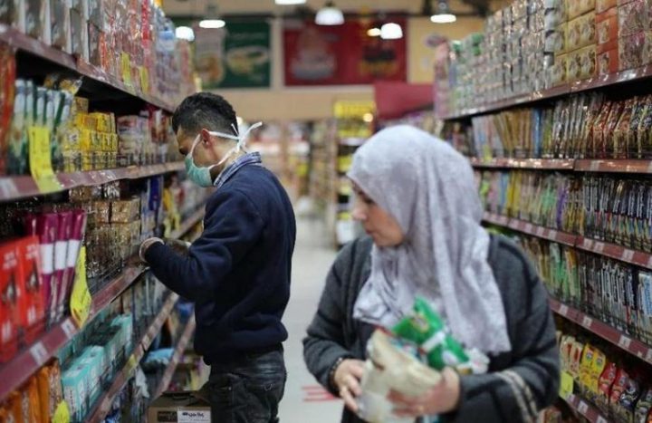 "خلية الأزمة" تتخذ عدة قرارات لدعم سلة المستهلك الغذائية