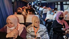 الفوج الأول من معتمري غزة يغادر القطاع