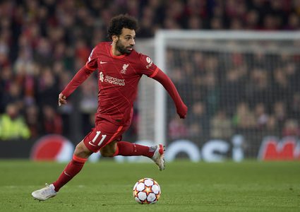 صلاح بديل هالاند في برشلونة