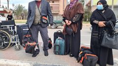 الفوج الأول من معتمري قطاع غزة يغادر للسعودية.. بعد انقطاع لعامين