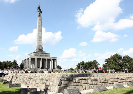 الخارجية الروسية تصف تصريحات الخارجية السلوفاكية بالخيانة لذكرى مواطنيها