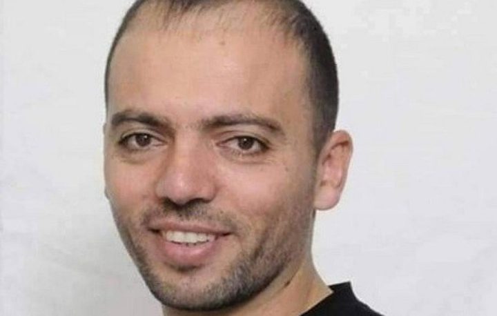 الأسير خليل عواودة يواصل إضرابه لليوم الـ13 رفضا لاعتقاله الإداريّ