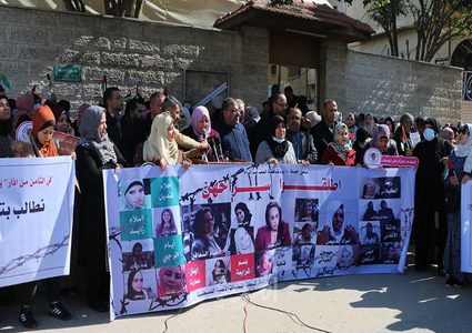 شبكة المنظمات الأهلية: تطالب بمواصلة النضال للإفراج الفوري عن الأسيرات والأسرى