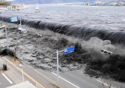 زلزال بقوّة 7,3 درجات يضرب شرق اليابان وتحذير من تسونامي