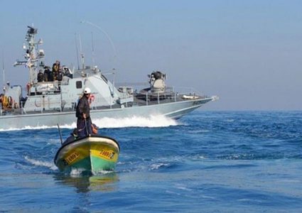 بحرية الاحتلال تطلق النار تجاه مراكب الصيادين غرب غزة