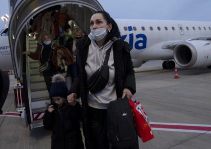 مدير عام الهجرة :اسرائيل تميز لمصلحة مهاجرين أوكرانيا اليهود