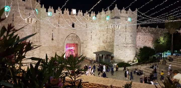 الاحتلال يزعم اعتقال خلية خططت لاشعال الوضع في القدس خلال رمضان