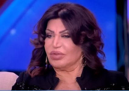 نجوى فؤاد تكشف عن أسرار في حياتها وندمها على دخول الفن