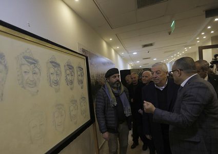 افتتاح معرض "الظل العالي" الخاص بالشهيد ياسر عرفات