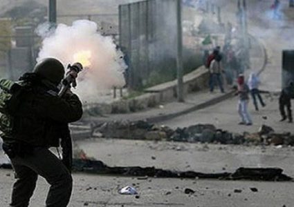 إصابات بالاختناق جراء اعتداء الاحتلال على المشاركين بفعالية في جبل الريسان