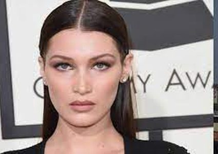 عارضة الأزياء العالمية بيلا حديد تجدد دعمها لحق الشعب الفلسطيني في نيل حريته