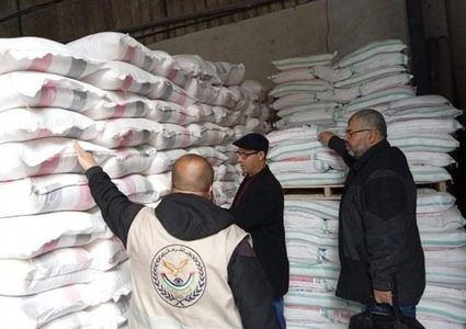 غزة: ضبط 10 أطنان مواد غذائية مُخالفة ومُتلاعب بأسعارها