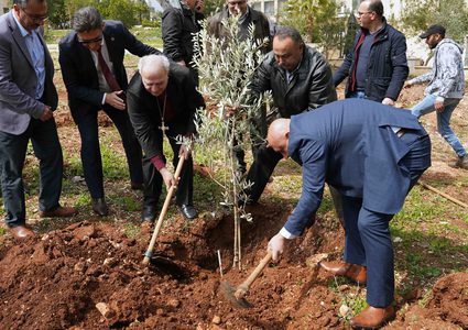 إطلاق مبادرة "شجرة للحياة" في جنين وطوباس